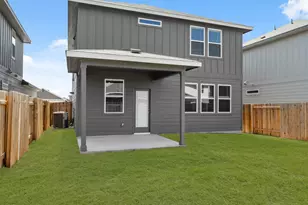 121 Greenway Ln, Georgetown, TX 78628 - Photo 2