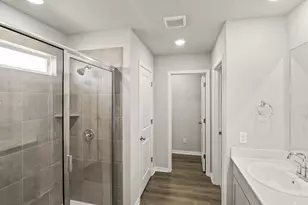 121 Greenway Ln, Georgetown, TX 78628 - Photo 14
