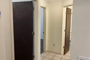 1302 N Bishop St, San Marcos, TX 78666 - Photo 10