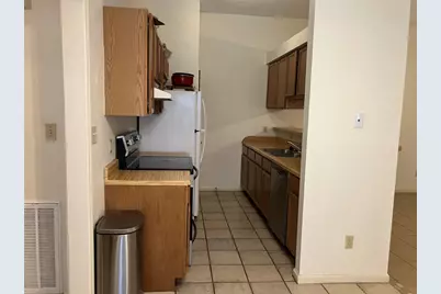 1302 N Bishop Street, San Marcos, TX 78666 - Photo 6