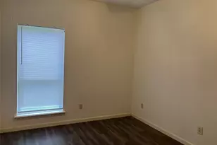 1302 N Bishop St, San Marcos, TX 78666 - Photo 12