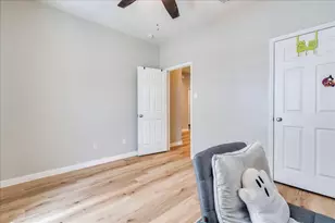1054 Clark Brothers Dr, Buda, TX 78610 - Photo 18