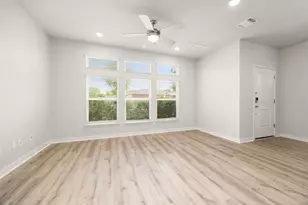605 W South St, Leander, TX 78641 - Photo 12