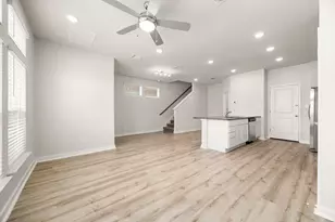 605 W South St, Leander, TX 78641 - Photo 8