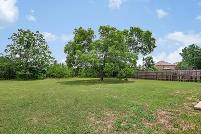 716 Honeysuckle Drive, Leander, TX 78641 - Photo 18