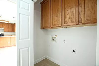 716 Honeysuckle Drive, Leander, TX 78641 - Photo 8