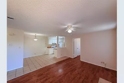 2301 Whitlow Cove, Round Rock, TX 78681 - Photo 4