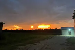 124 Galle Ests Cir, Kingsbury, TX 78638 - Photo 34