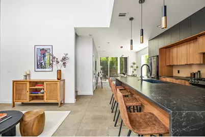605 Brentwood Street #1, Austin, TX 78752 - Photo 2