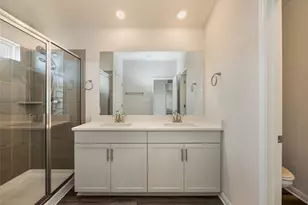 130 Greenspire Ln, Hutto, TX 78634 - Photo 18