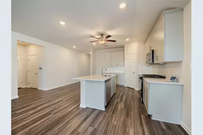 130 Greenspire Lane, Hutto, TX 78634 - Photo 8