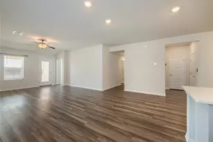 130 Greenspire Ln, Hutto, TX 78634 - Photo 12