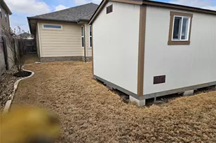 130 Greenspire Ln, Hutto, TX 78634 - Photo 30