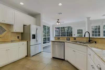 10305 Scull Creek Drive, Austin, TX 78730 - Photo 14
