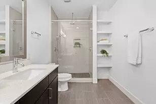 2002 Glen Allen St, Austin, TX 78704 - Photo 24