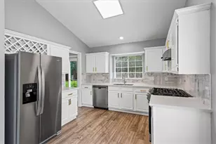 2209 Cedar Branch Dr, Austin, TX 78727 - Photo 8