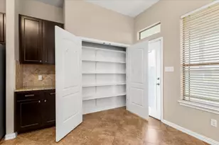 105 Keo Keo Ct, Bastrop, TX 78602 - Photo 14