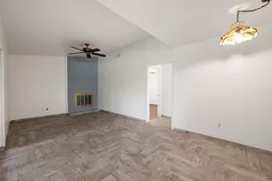 1400 Summit Cir, Taylor, TX 76574 - Photo 4