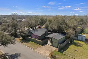 1400 Summit Cir, Taylor, TX 76574 - Photo 36