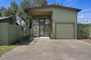 1400 Summit Cir, Taylor, TX 76574 - Photo 32