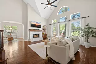 2320 Via Cordova Ct, Austin, TX 78732 - Photo 4