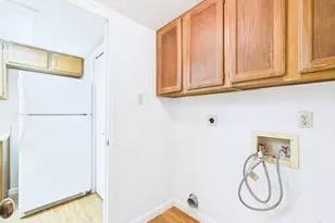 8502 Lyndon Ln, Austin, TX 78729 - Photo 12