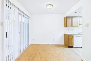 8502 Lyndon Ln, Austin, TX 78729 - Photo 8