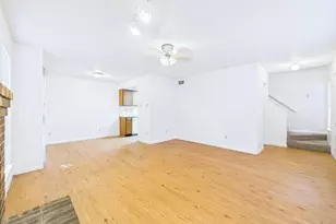 8502 Lyndon Ln, Austin, TX 78729 - Photo 4