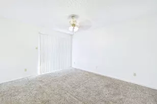 8502 Lyndon Ln, Austin, TX 78729 - Photo 22