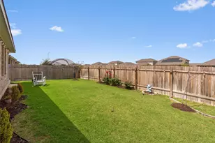 17808 Fairbridge Ln, Manor, TX 78653 - Photo 32