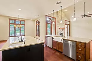 3121 Summit Ridge Dr, San Marcos, TX 78666 - Photo 10