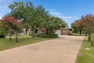 174 Estrella Crossing, Georgetown, TX 78628 - Photo 2