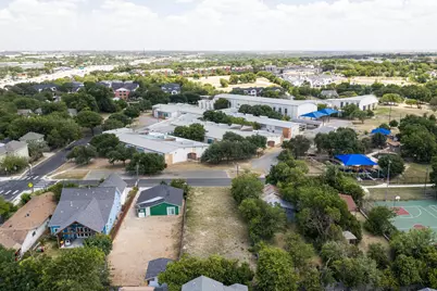 7512 Providence Avenue, Austin, TX 78752 - Photo 10