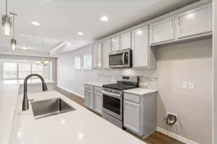 105 Comal Ln, Georgetown, TX 78633 - Photo 12