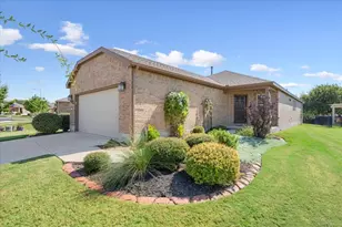 105 Comal Ln, Georgetown, TX 78633 - Photo 4