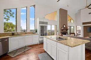 13902 Panorama Dr, Austin, TX 78732 - Photo 22