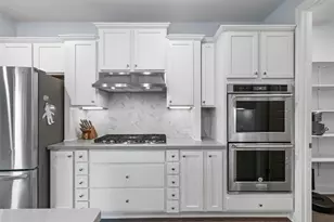 2015 Colina Cove, Cedar Park, TX 78613 - Photo 2