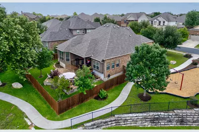 105 Blue Spruce Way, Round Rock, TX 78664 - Photo 36