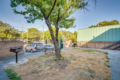 307 E 31 Street #205, Austin, TX 78705 - Photo 32