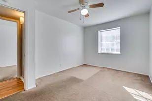 307 E 31st St, Austin, TX 78705 - Photo 24