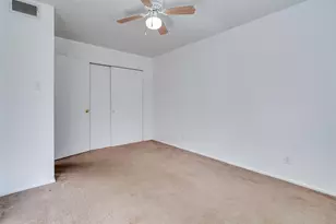 307 E 31st St, Austin, TX 78705 - Photo 22