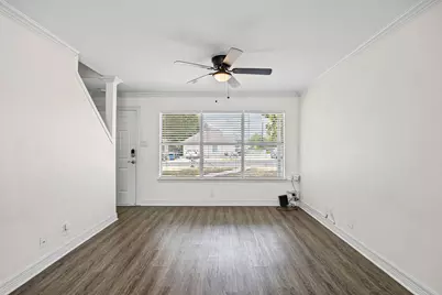 300 Blackson Avenue, Austin, TX 78752 - Photo 6