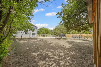 300 Blackson Avenue, Austin, TX 78752 - Photo 30