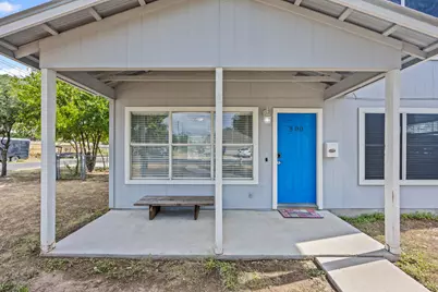 300 Blackson Avenue, Austin, TX 78752 - Photo 2