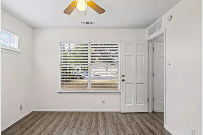 300 Blackson Avenue, Austin, TX 78752 - Photo 14