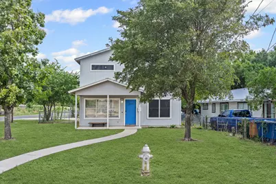 300 Blackson Avenue, Austin, TX 78752 - Photo 1