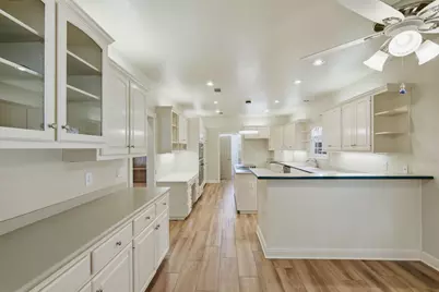 2000 Fountainwood Drive, Georgetown, TX 78633 - Photo 12