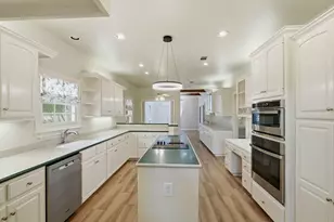 2000 Fountainwood Dr, Georgetown, TX 78633 - Photo 14