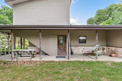 907 Horace Howard Drive, San Marcos, TX 78666 - Photo 2