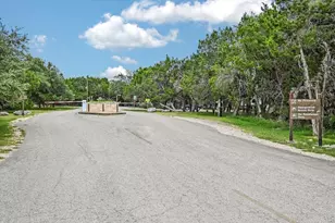 524 Highland Spring Ln, Georgetown, TX 78633 - Photo 32